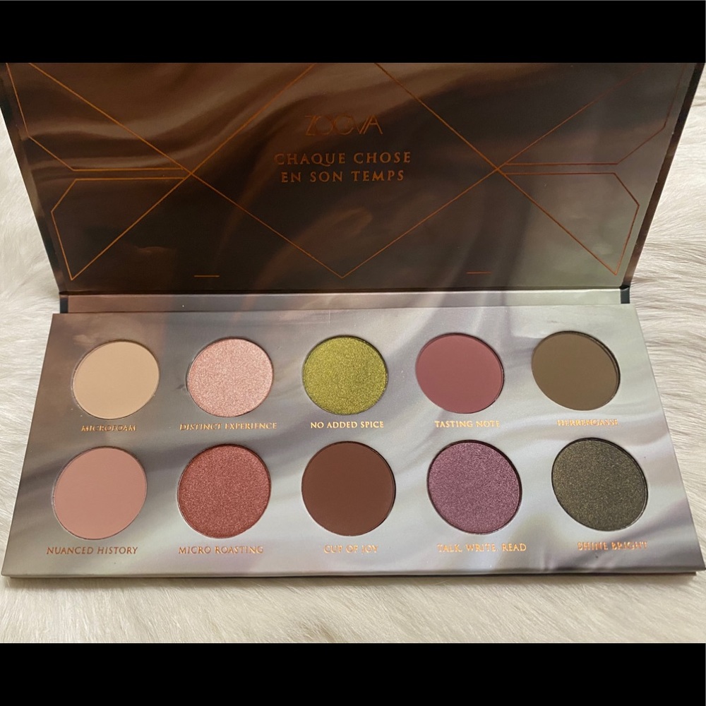 Eye shadow - Picture 2 of 3
